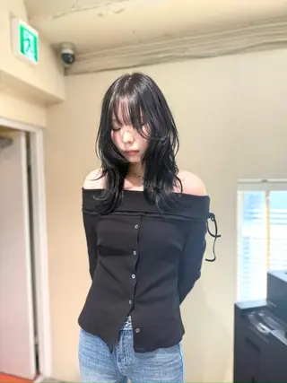 ロング カラー レイヤーカット nude ヘア大和のヘアスタイル