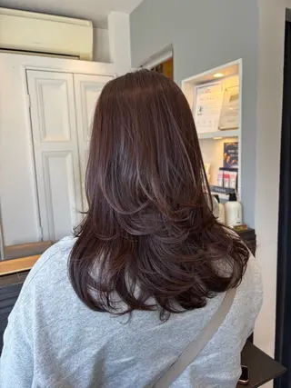 セミロング カラー 栗林 茉那のヘアスタイル