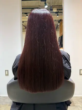 ロング 𝗿 𝗶 𝗶 ／ナチュラルカラーのヘアスタイル