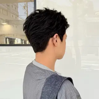 ショート カラー メンズ 小笠原 未来のヘアスタイル