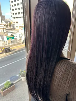 ロング カラー Reina .のヘアスタイル