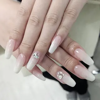 ネイル bianca 堀なぎさのネイルデザイン