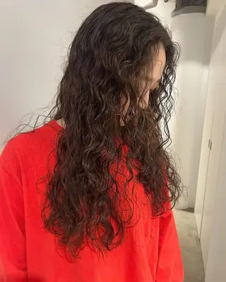 ロング パーマ Hair Muse'e 大西店所属・水谷 優華のヘアスタイル