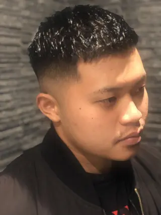 ショート メンズ ヒロ銀座 新橋日比谷口所属・ギンザ ヒロのヘアスタイル