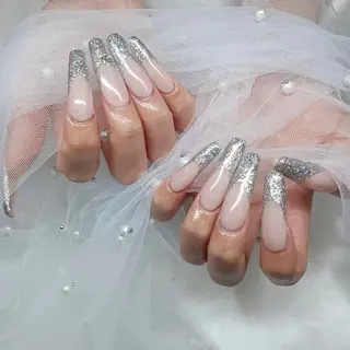 ネイル 金井 奈々のネイルデザイン