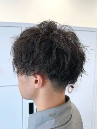 パーマ メンズ 八木 菜美のヘアスタイル