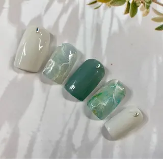 ネイル 大分市都町ネイル NUDGEの眉毛・アイブロウイメージ