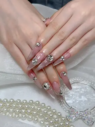 ネイル ENsalon AKIRAのネイルデザイン