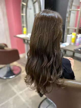 ミディアム カラー エリアNo.1カラー ⭐️hikaru⭐️のヘアスタイル
