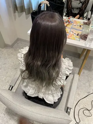 ショート カラー ナルセナツキ 👾ハイトーンのヘアスタイル