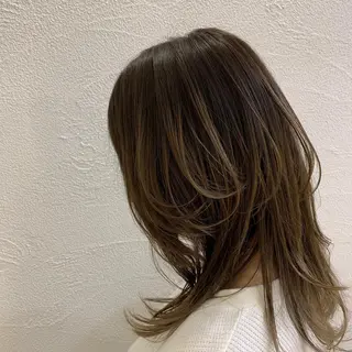 セミロング カラー 加藤 雄大のヘアスタイル