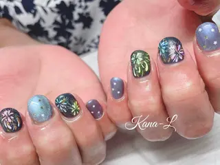 ネイル 芦辺 香奈のネイルデザイン