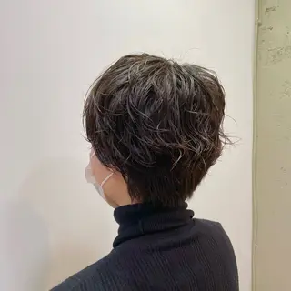 ショート パーマ 三浦 栞のヘアスタイル