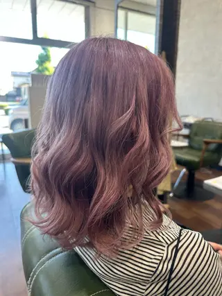 ミディアム カラー 小島 姫奈里のヘアスタイル