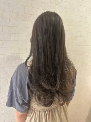 ロング カラー 大人レイヤー& 透明感カラー💄のヘアスタイル