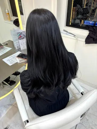 ロング カラー ii+U 銀座【アイユーギンザ】所属・Hikaru カットモデル募集中のヘアスタイル