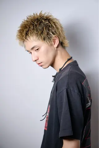 ショート メンズ 鈴木 美璃のヘアスタイル