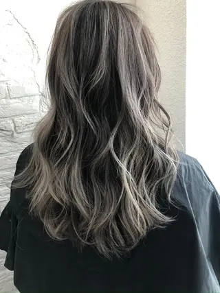 セミロング カラー olino 【オリノ】西田辺のヘアスタイル