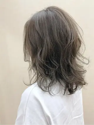 セミロング カラー 【ニュアンスカラー・ 髪質改善】スズキカナのヘアスタイル