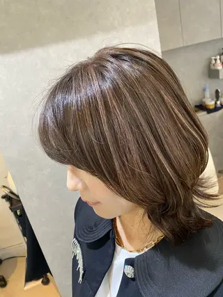 ミディアム 銀座⚜️【脱白髪染め 美髪矯正】トグチのヘアスタイル