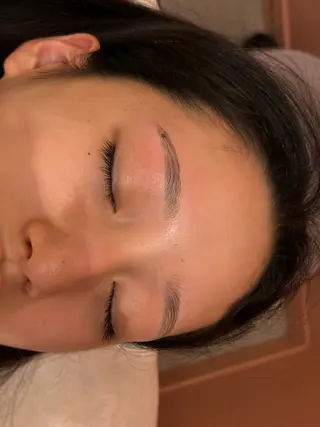 アイブロウ calm eyelashsalon 北野田店所属・原 明優のマツエク・マツパデザイン