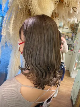 セミロング カラー 透明感カラー/韓国 ヘア🩶yuri🩵のヘアスタイル