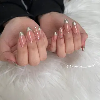 ネイル 𝓇𝒶𝓃𝒶𝓃 𝓃𝒶𝒾𝓁のネイルデザイン