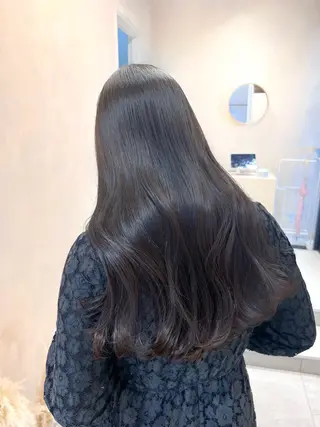 ロング 🎀やわらかカラー/ 艶カラー/よこやまのヘアスタイル