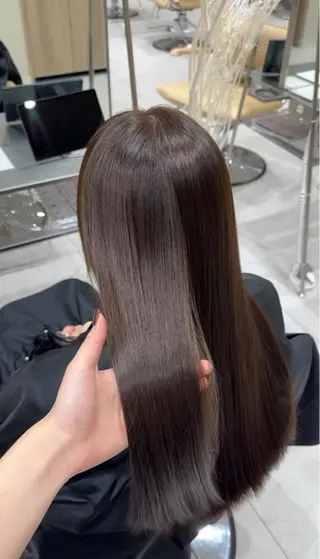 カラー 透明感|ストレート| クロスパーマ|はるかのヘアスタイル