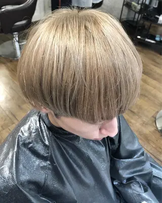 ショート カラー ヘアアレンジ 遠藤 拓馬のヘアスタイル