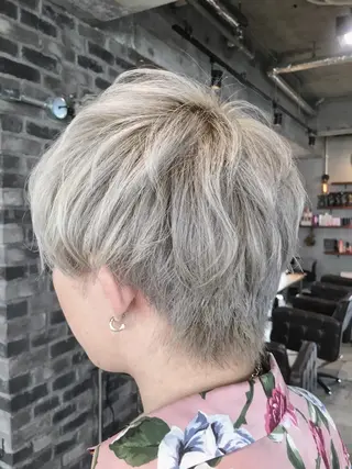 ショート カラー メンズ 代表 中島貴志のヘアスタイル