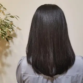 ミディアム salowin渋谷kitaya park前所属・RIKA韓国ヘア/く びれヘア/上品カラーのヘアスタイル