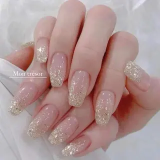 ネイル Mon trésor所属・Montrésor 名古屋ネイルサロンのネイルデザイン