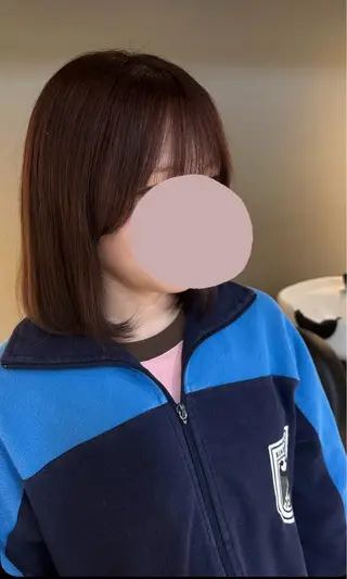 ミディアム ボブ、小顔レイヤー 暖色カラーほのか🍒のヘアスタイル