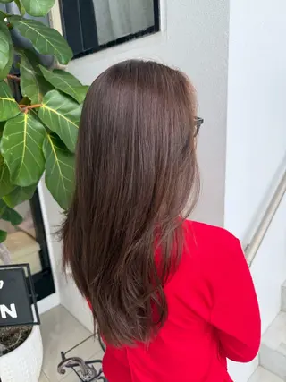 カラー 宇座 杏音のヘアスタイル