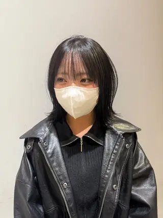 ショート エマ ピボット 中川店所属・富原崇太/切りっぱな しボブ/透明感カラーのヘアスタイル