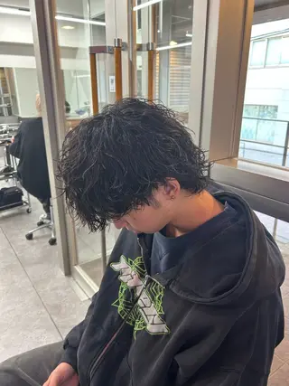 パーマ メンズ パーマ支持率No.1 ❤️‍🔥安成弾のヘアスタイル
