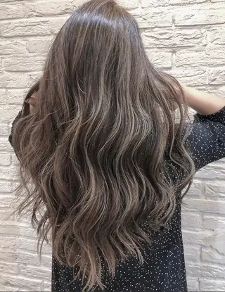 ロング カラー ヘアアレンジ LaNA 佐藤なおのヘアスタイル