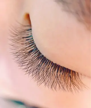 マツエク・マツパ EMA BEAUTY所属・EMA BEAUTY マツエクサロン池袋店のマツエク・マツパデザイン