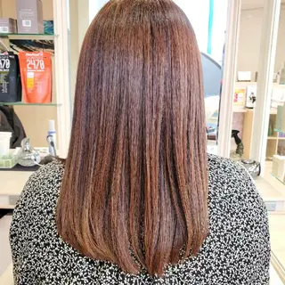 ミディアム 社内カット講師・店長 菅原賢一のヘアスタイル