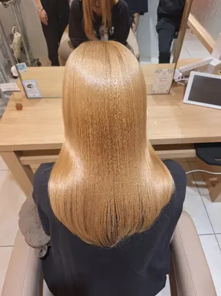 セミロング 艶髪縮毛矯正🪽💫 安田彩愛のヘアスタイル