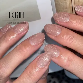 ショート écrin所属・kouno megumiのネイルデザイン