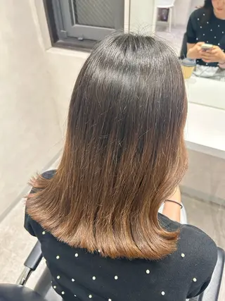 ミディアム ayari🌸 西梅田のヘアスタイル