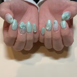 ネイル share salon RURU所属・⭐︎ hiyoriのネイルデザイン