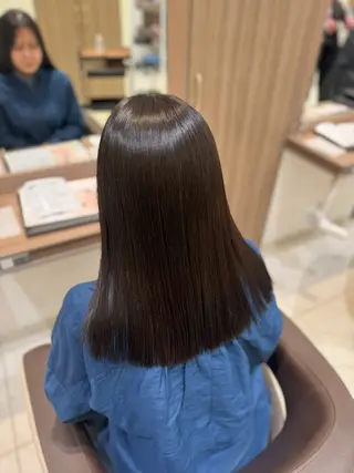 セミロング カラー 🕯コバ/レイヤー/ 透明感/縮毛🕯のヘアスタイル