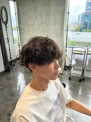 ショート パーマ メンズ become men's hair 名駅店所属・名駅/フェザーパーマ 韓国ヘア/森岡のヘアスタイル