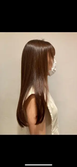 ロング レナーク イスト ひとみのヘアスタイル