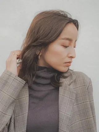 ミディアム 柳下 涼のヘアスタイル