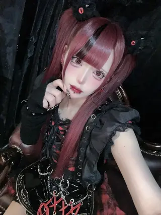 ロング カラー ホワイト&レイヤーカ ットエクステ長畠俊輔のヘアスタイル