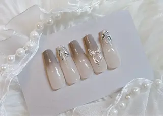 ネイル le'a-レア-【ア イ×ネイル×眉】のネイルデザイン